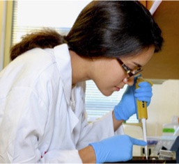 Dr. Emelyn Salazar