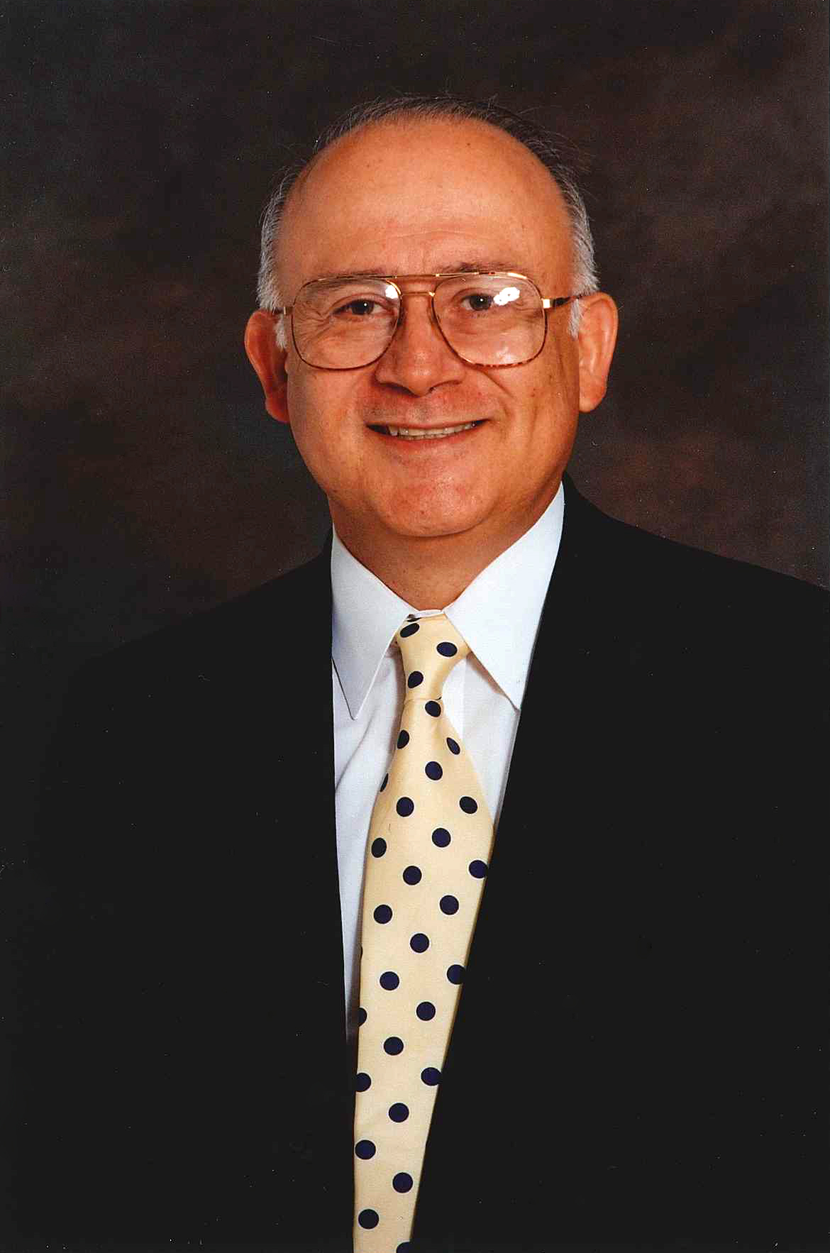 Profile picture of Dr. Alberto M. Olivares