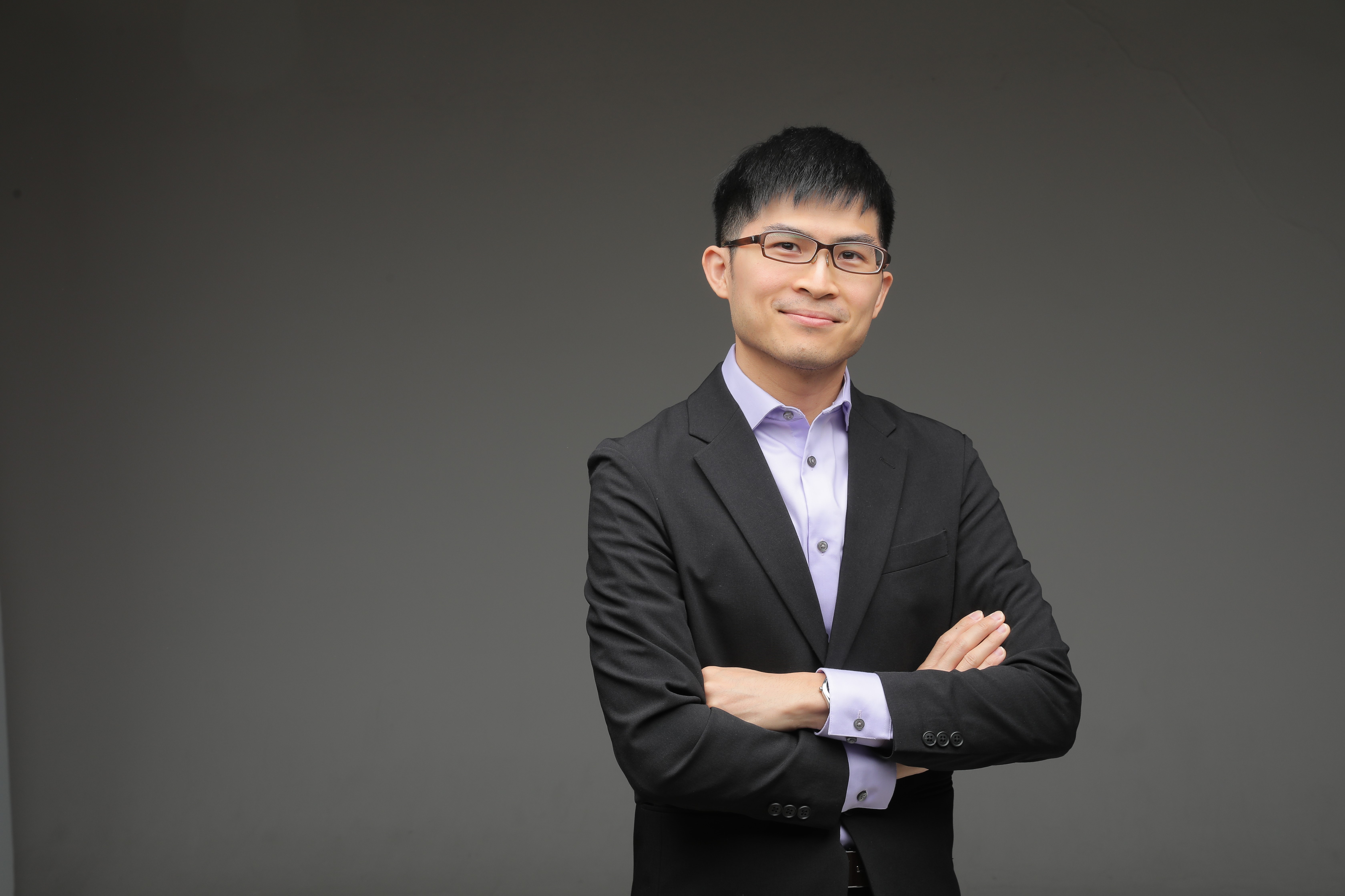 Dr. Alber Chien