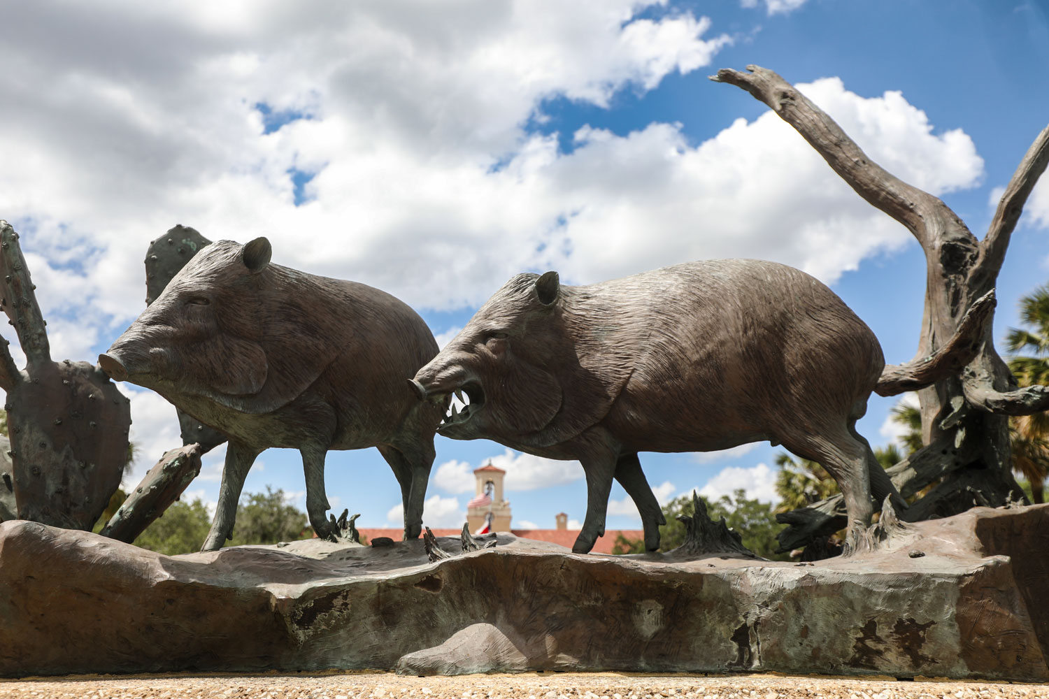 "Leaders of the Pack" statue
