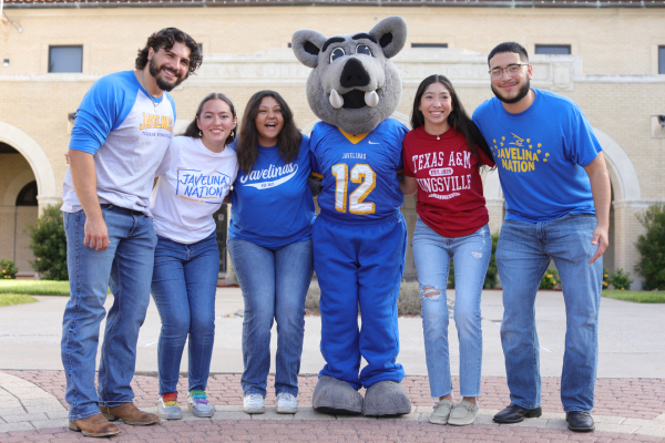 Group of students with Porky